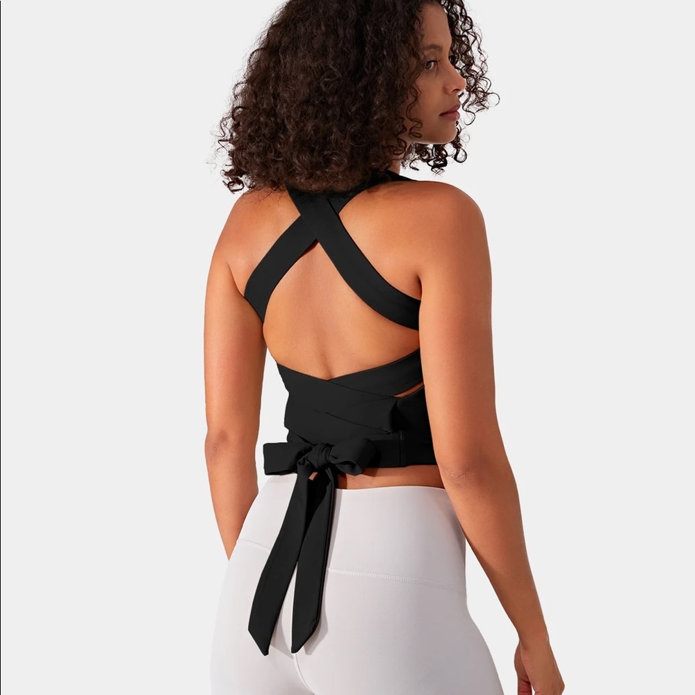 HALARA Lace Up Crossover Cropped Tank BLACK MEDIUM